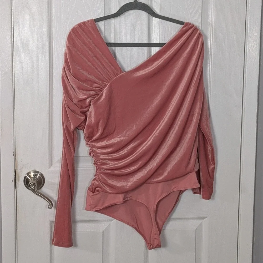 NWT Express Velvet Bodysuit Ruched‎ Long Sleeve V-Neck Party Top XL
